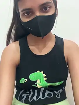 ishikaa5 লাইভ চ্যাট রুম