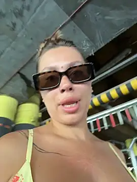 Živá chatovací místnost Jucie__Bomb