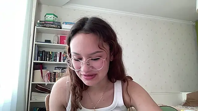 Sala de chat en directo de JoyceMonroe_1