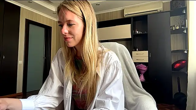 ScarlettKinsley: онлайн-чат