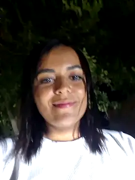 غرفة دردشة Mey_Sexi المباشرة