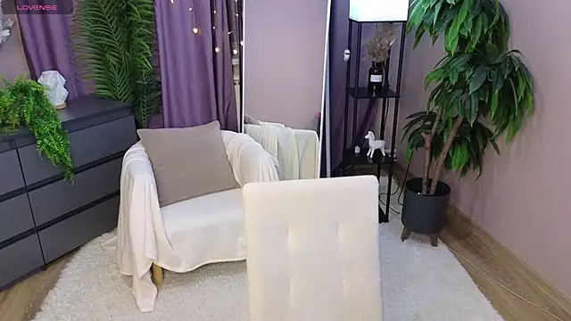 Lina_deels Adlı Modelin Canlı Sohbet Odası
