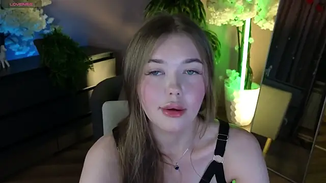 חדר צ'אט בשידור חי של Lina_deels