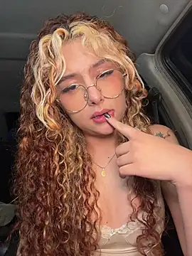 Sala de chat ao vivo de Joyce-fire