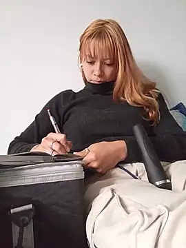 Sala de chat ao vivo de AuraAuroraa