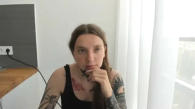 MilaMoll673's Live Chat Room