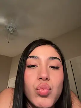 ZarahLorens13 Live Chatraum