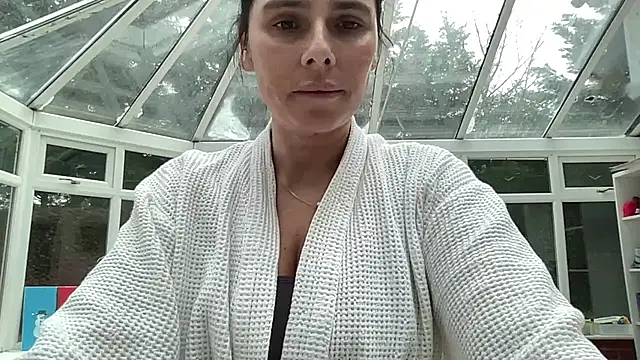 JadeLucy লাইভ সেক্স ক্যাম শো