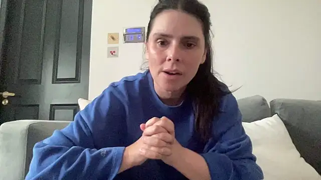 غرفة دردشة JadeLucy المباشرة