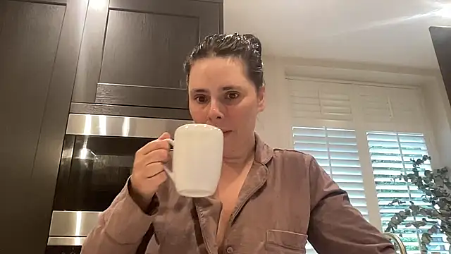 JadeLucyn Live chat-huone