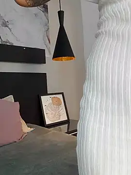 SelenaRose_ – Naživo chatovacia miestnosť