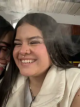 Camila_Duarte_2n Live chat-huone