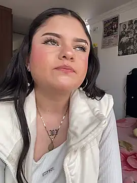 Živá chatovací místnost Camila_Duarte_2