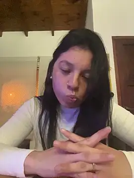 Pia_pilar1 Adlı Modelin Canlı Sohbet Odası