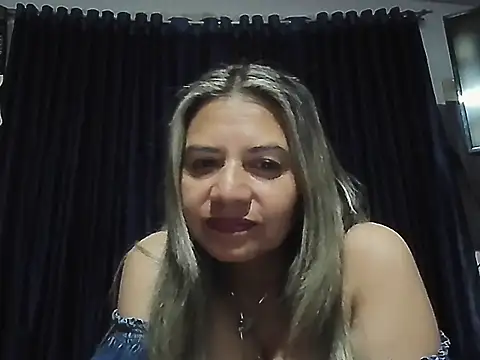 Chat ao vivo de MARIAMLATINA