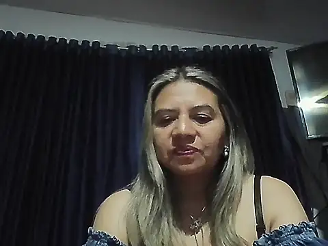 Chat ao vivo de MARIAMLATINA