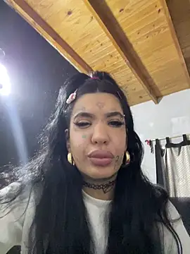 valenbaddie чат на живо