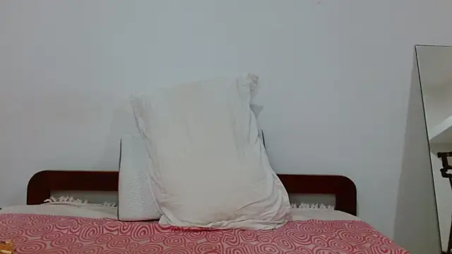 AlladinMF7 Adlı Modelin Canlı Sohbet Odası