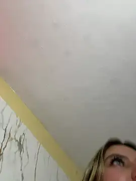 Sabrina1_Charm élő chatszobája