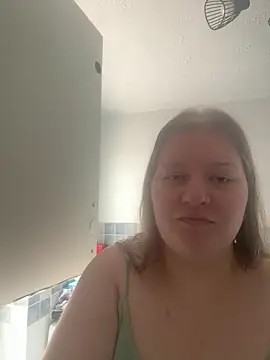 Chat soba uživo modela Curvy_Vanilla