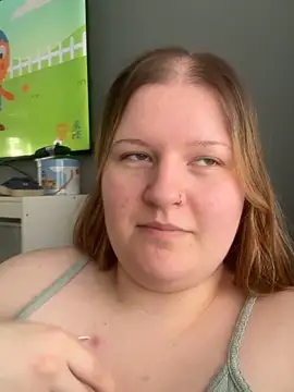 Curvy_Vanilla's Live Chat Room