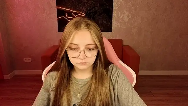 Živá chatovací místnost IdaRowe