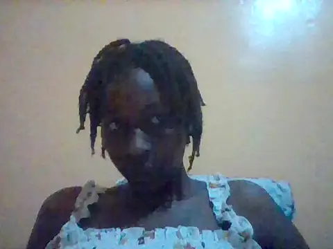 Zinnah_Q – live chatrum