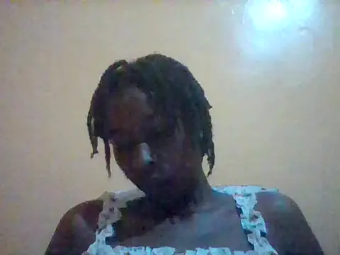 Zinnah_Q Cameră chat live