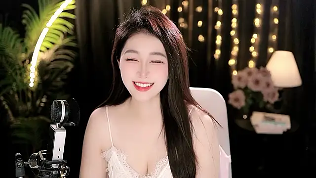 Peach_zzz's Live Chat Room