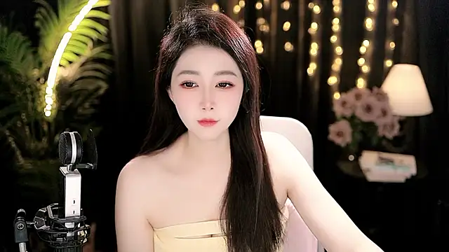 Peach_zzz's Live Chat Room