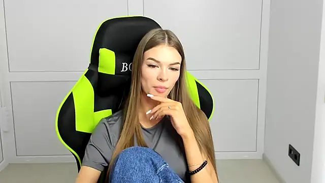 חדר צ'אט בשידור חי של KaterineSunny