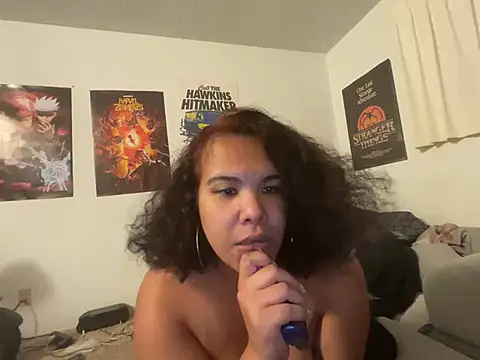 Živá chatovací místnost mazikeen94