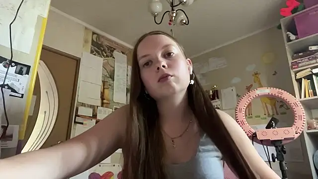 Aileyn's Live Chat Room