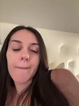 Chat soba uživo modela martadiventura