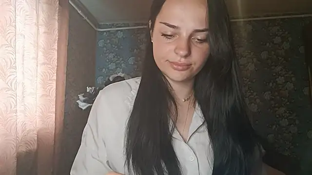 غرفة دردشة HarmonyHirsh المباشرة