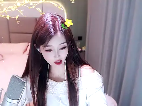 Mimi66688 Adlı Modelin Canlı Sohbet Odası