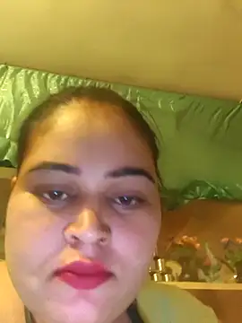 Anushka_1159 Adlı Modelin Canlı Sohbet Odası