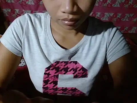 Itsme_Foxy_Shantale Adlı Modelin Canlı Sohbet Odası