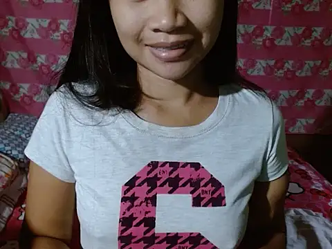 Itsme_Foxy_Shantale Adlı Modelin Canlı Sohbet Odası