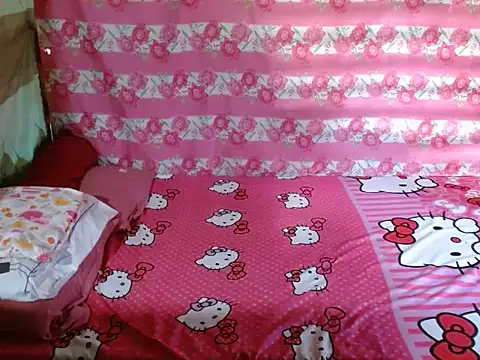 Itsme_Foxy_Shantale Live chatroom
