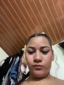 Chatroom en direct de MissShantall_