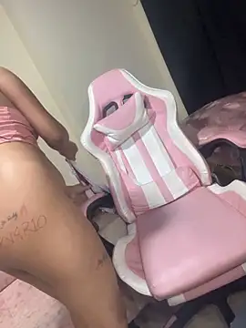 MissShantall_'s Live Chat Room