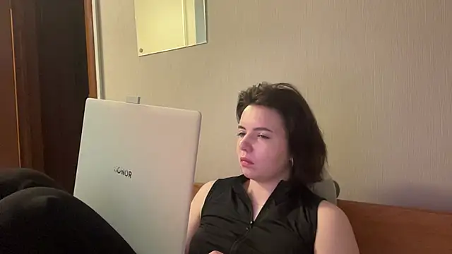 חדר צ'אט בשידור חי של ReneSwoffer
