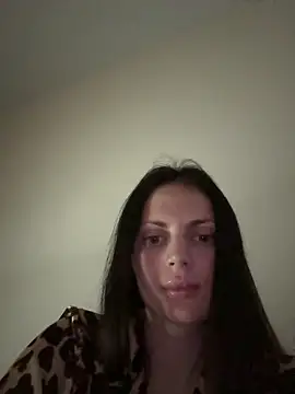 alisaStars Adlı Modelin Canlı Sohbet Odası