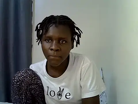 Živá chatovací místnost queen_lola1