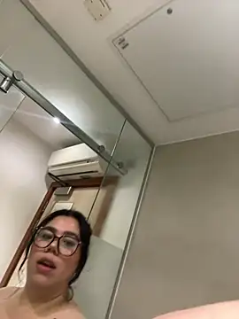 bigasianpersuasion Cameră chat live