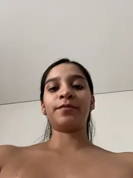 Sala de chat ao vivo de Aurora01
