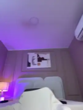 Sala de chat en directo de nami_dreams