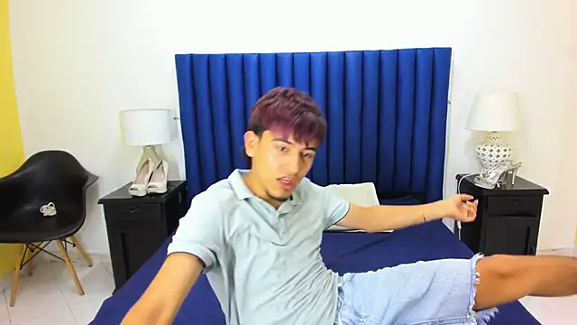 โชว์เว็บแคมของ TheHotSaulito