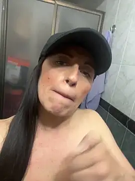 CatalinaSantana83 실시간 채팅방
